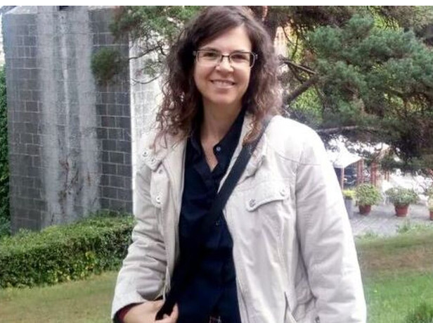 Φρίκη: Έδεσαν, στραγγάλισαν και μαχαίρωσαν τη 48χρονη μητέρα τους