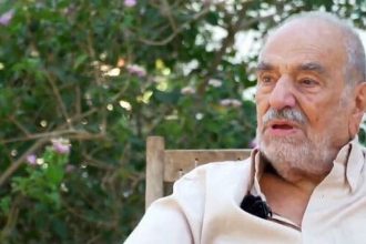 Δημήτρης Καλλιβωκάς: Έχει ξεπεράσει τον κίνδυνο - Το πρώτο του μήνυμα μέσα από το νοσοκομείο