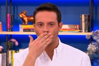 Ο Δημήτρης Μακαλιάς επέστρεψε στο «I Love ΣουΚού» και έστειλε τα φιλιά του στην Κατερίνα Καινούργιου