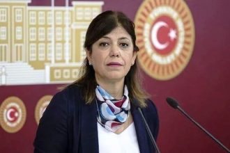 Τουρκία: Την Μεράλ Ντανίς Μπεστάς «κατεβάζει» για τον δήμο Κωνσταντινούπολης το φιλοκουρδικό κόμμα DEM