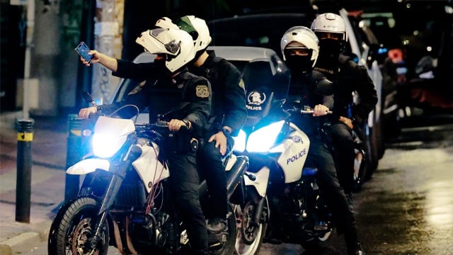 Πυροβολισμοί κατά αστυνομικών στη λεωφόρο Παιανίας-Μαρκοπούλου - Απάντησαν στα πυρά