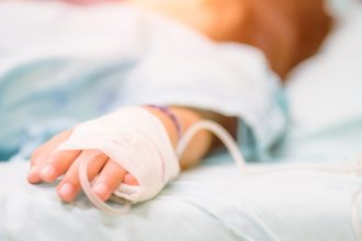 Θεσσαλονίκη: Διασωληνωμένο 12χρονο αγόρι που κατάπιε ωμό ζυμαρικό