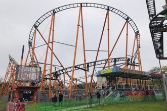 Τρόμος σε λούνα παρκ στην Ισπανία – Δέντρο έπεσε σε τρενάκι, 14 τραυματίες