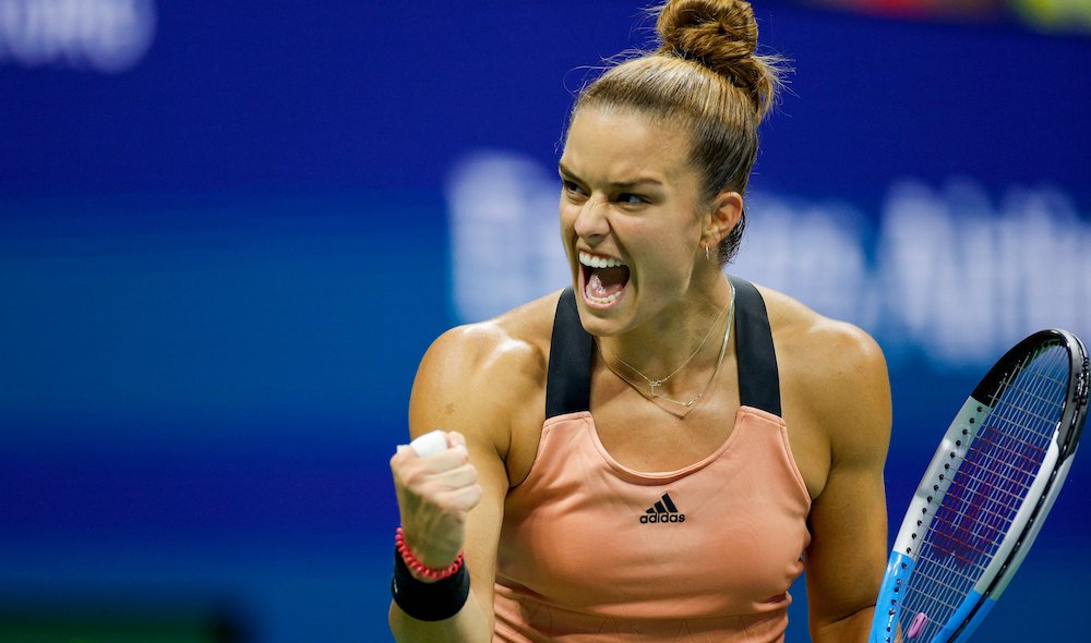 Μαρία Σάκκαρη: Με Σοράνα Κιρστέα στην πρεμιέρα της στο Άμπου Ντάμπι