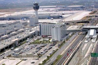 Παράνομη κρίθηκε η απεργία των ελεγκτών εναέριας κυκλοφορίας - Κανονικά οι πτήσεις