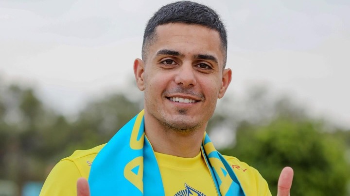 Ο Μασούρας υπέγραψε στην Αστάνα