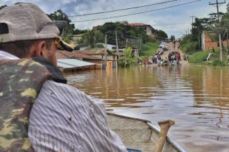 Φονικές πλημμύρες στη Βολιβία – 40 νεκροί και 30.000 οικογένειες άστεγες