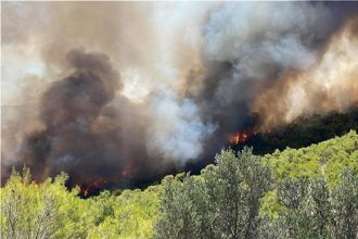 Ταυτοποιήθηκε ο υπαίτιος για τη φωτιά στο Λαύριο - Πληροφορίες ότι πρόκειται για αξιωματούχο του Δήμου!