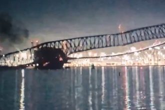 Βαλτιμόρη: Κατέρρευσε η γέφυρα Key Bridge – Έπεσε επάνω της φορτηγό πλοίο ΦΩΤΟ