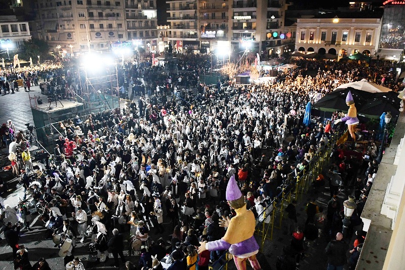 Πατρινό Καρναβάλι 2024: Πάνω από 60.000 άτομα θα παρελάσουν το Σαββατοκύριακο! Πάμε για ρεκόρ