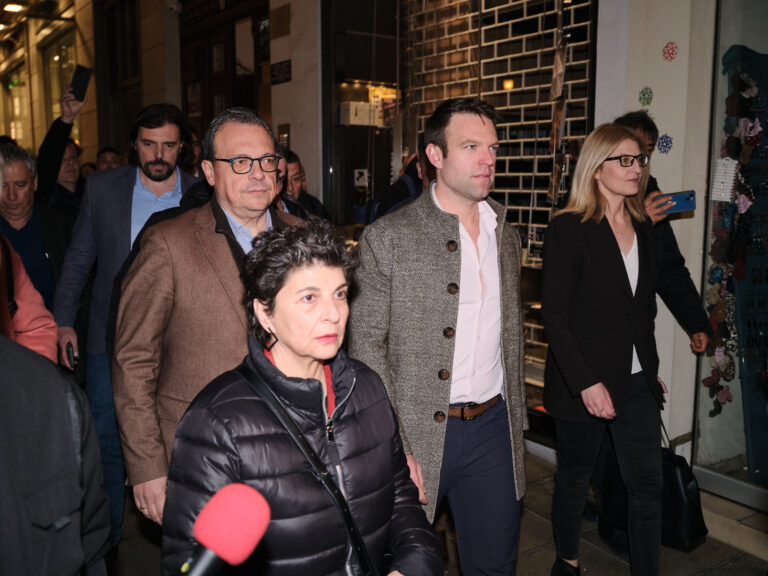 Αντιδράσεις για την φραστική επίθεση στον Στ. Κασσελάκη και τον τραυματισμό αστυνομικού