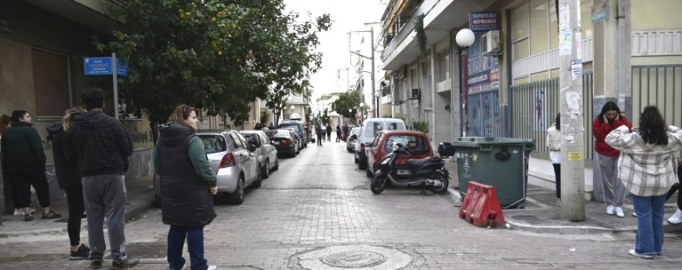 Τραγωδία στη Δάφνη: Κατέρρευσε η μητέρα της 17χρονης που έπεσε από ταράτσα