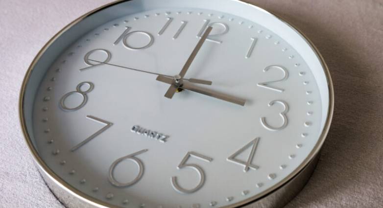 Αλλαγή ώρας: Πότε γυρίζουμε τα ρολόγια μας μια ώρα μπροστά