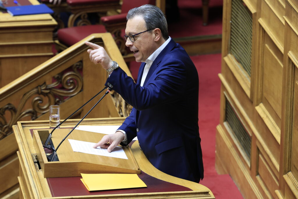 Φάμελλος: Η παραλαβή των μελετών για τη Θεσσαλία, δεν καλύπτει τις ευθύνες της κυβέρνησης για τα έργα που δεν έγιναν