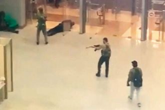 Μακελειό στη Μόσχα: Αναπάντητα ερωτήματα και "πόλεμος" προπαγάνδας - Γιατί επέλεξαν τη Ρωσία οι τρομοκράτες