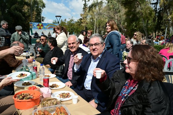 Κουτσούμπας: «Με αισιοδοξία στον αγώνα για την ικανοποίηση αναγκών και δικαιωμάτων του λαού»
