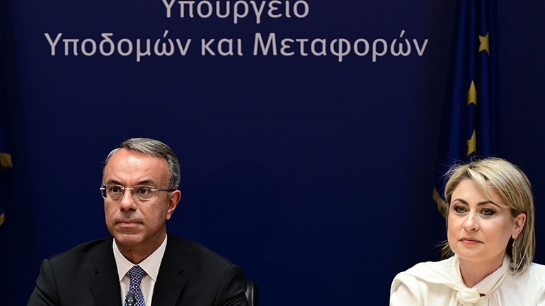 Χρ. Σταϊκούρας: Υλοποιούμε την ανανέωση του στόλου σε Αθήνα και Θεσσαλονίκη
