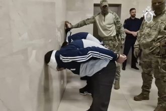 Μακελειό στη Μόσχα: Με δεμένα μάτια για ανάκριση οι ύποπτοι τρομοκράτες – Ημέρα εθνικού πένθους η σημερινή στη Ρωσία