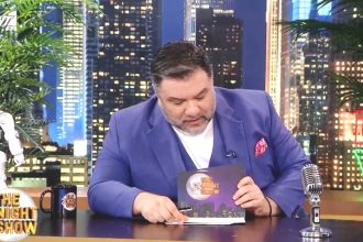 Γρηγόρης Αρναούτογλου: Ανεβοκατεβαίνω από τα 140 κιλά στα 150, όταν έπαιρνα χάπια είχα αυτοκτονικές τάσεις