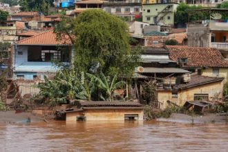 Βραζιλία: Τουλάχιστον 20 νεκροί από καταρρακτώδεις βροχές και πλημμύρες