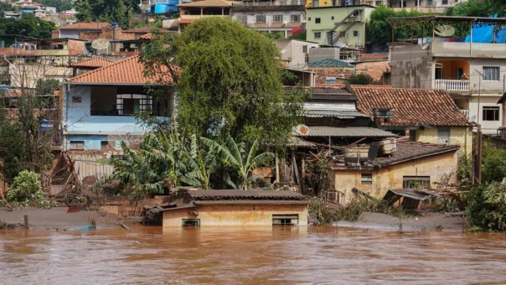 Βραζιλία: Τουλάχιστον 20 νεκροί από καταρρακτώδεις βροχές και πλημμύρες