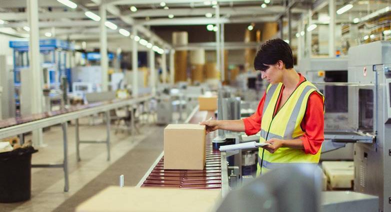 Κατώτατος μισθός: Αντίστροφη μέτρηση για τη νέα αύξηση - Τι γίνεται με επιδόματα και τριετίες