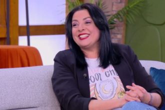 Βασιλική Ανδρίτσου: «Νιώθω περήφανη που κατάφερα να γίνω μητέρα στα 46 μου»