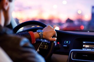 Απόφαση-σταθμός: Ποιοι δεν θα μπορούν να οδηγήσουν νύχτα