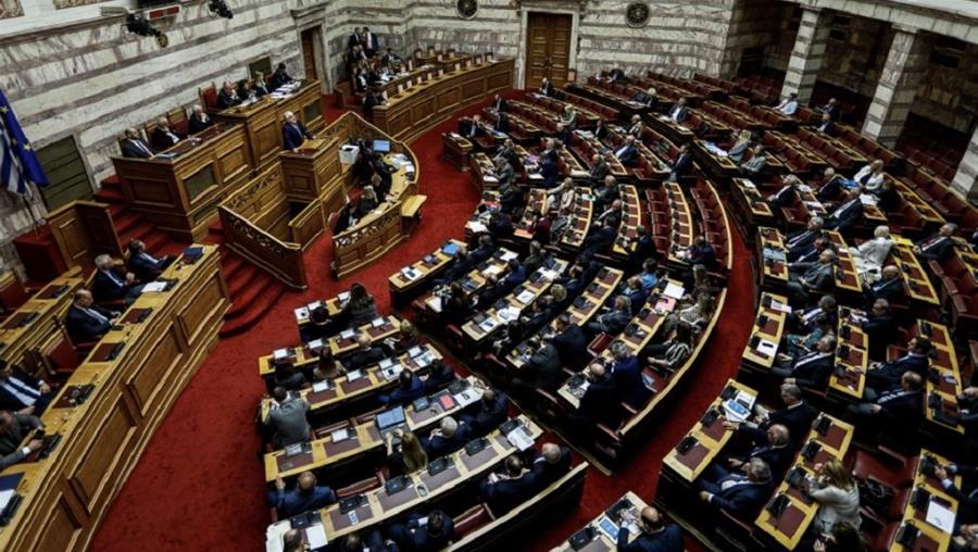 Πρόταση δυσπιστίας: LIVE-Συνεχίζεται σήμερα η συζήτηση στη Βουλή - Στις 3.30 τα ξημερώματα ολοκληρώθηκε η πρώτη ημέρα συζήτησης