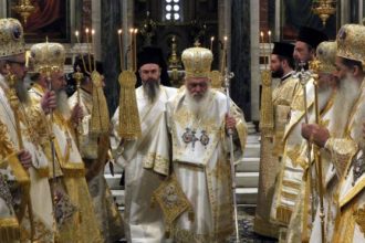 Ιερά Σύνοδος: Στη Μονή Πετράκη αντί για την Μητρόπολη θα εορταστεί η Κυριακή της Ορθοδοξίας, λόγω του γάμου τον ομόφυλων ζευγαριών