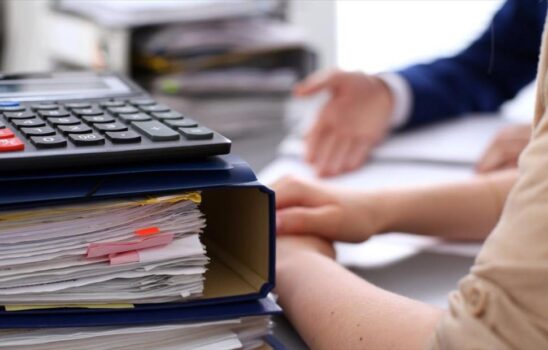 Χιλιάδες έλεγχοι από την ΑΑΔΕ - Ποιοι μπαίνουν στο στόχαστρο