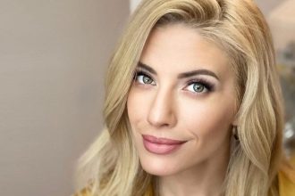 Γέννησε η Ευαγγελία Αραβανή