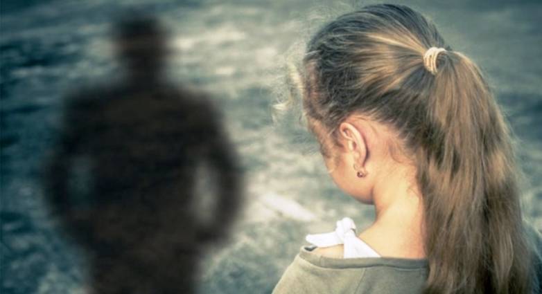 Συνελήφθη επιδειξίας που παρενόχλησε 15χρονες