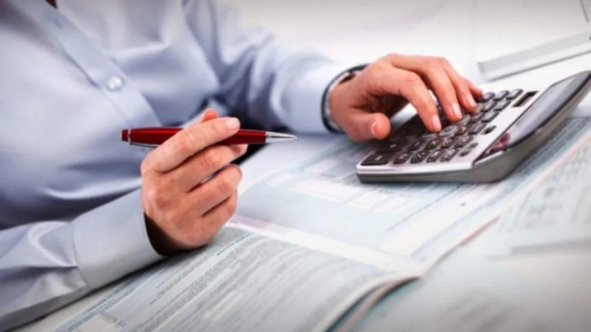 Φορολογικές δηλώσεις: Πότε ξεκινά η υποβολή τους - Έρχονται τα εκκαθαριστικά του ΕΝΦΙΑ