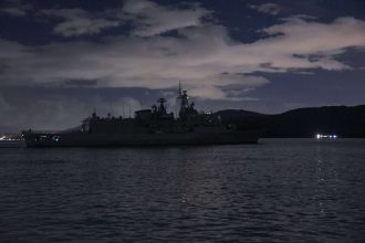 Η φρεγάτα Ύδρα πλέει στην Ερυθρά Θάλασσα