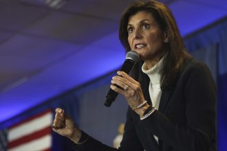 ΗΠΑ: Πρώτη νίκη της Χέιλι στην εσωκομματική διαδικασία των Ρεπουμπλικάνων