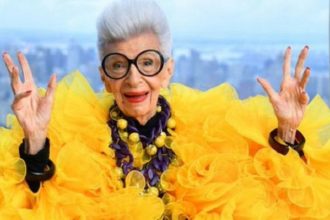 Ίρις Άπφελ: Έφυγε από τη ζωή, στα 102, η πιο μοδάτη γιαγιά στον κόσμο