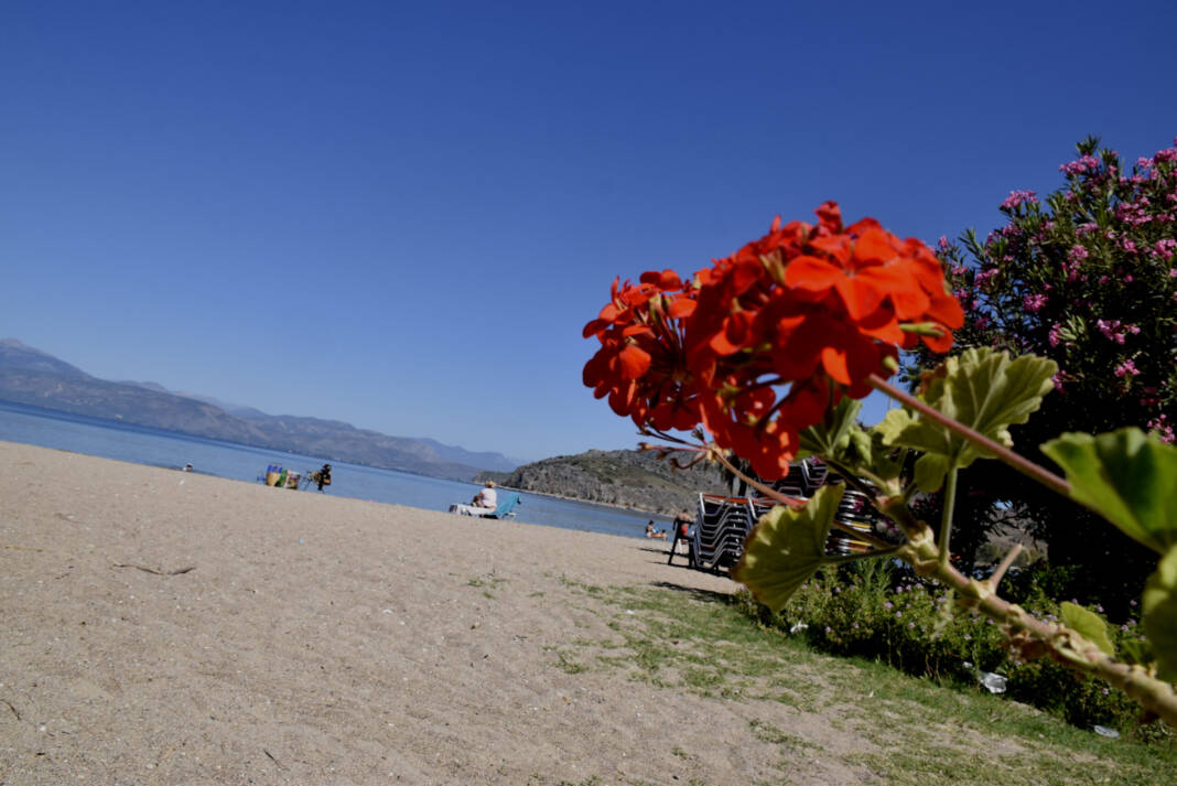 Καιρός: Πάνω από τους 26 βαθμούς Κελσίου θα δείξει το θερμόμετρο - Σαββατοκύριακο σαν καλοκαίρι