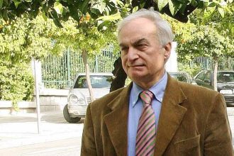 Μανώλης Μαυρομμάτης: Αισιοδοξία μετά το νέα δεδομένα, ανησυχία για την σύζυγό του