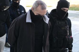 Δίκη για υπόθεση Κολωνού: Μόνο ένας δικαστής «είδε» ενοχή Μίχου για βιασμό, οι ένορκοι έκριναν την ενοχή του