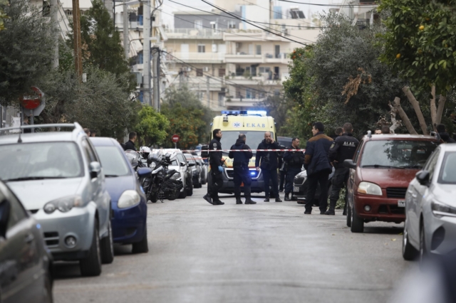 Νίκαια: «Τον περίμενε να βγει από το γκαράζ και τον πυροβόλησε» - Πώς ο 64χρονος δολοφόνησε τον γαμπρό του κι ύστερα αυτοκτόνησε