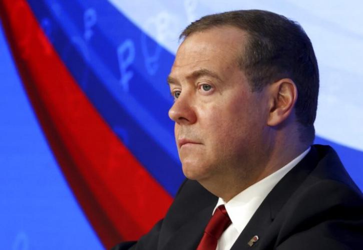 Τρομοκρατική επίθεση στη Μόσχα - Νέο μήνυμα Μεντβέντεφ: Αυτοί που το σχεδίασαν πρέπει να σκοτωθούν