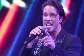 Ακυρώθηκαν οι εμφανίσεις του Νίκου Οικονομόπουλου