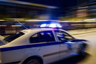 Έκρηξη από γκαζάκια σε είσοδο πολυκατοικίας - Προκλήθηκαν υλικές ζημιές