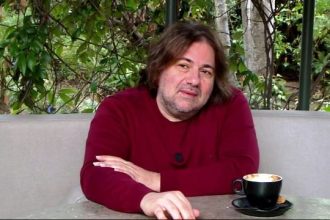 Μάνος Πυροβολάκης: «Αν ήμουν νέος θα έκανα κι άλλα παιδιά»