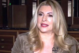 Χριστίνα Πολίτη: «Στον πρώτο μου γάμο είχα 4 καλεσμένους και στον δεύτερο 6»