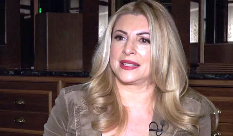 Χριστίνα Πολίτη: «Στον πρώτο μου γάμο είχα 4 καλεσμένους και στον δεύτερο 6»