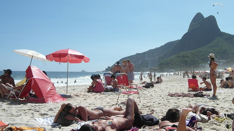 ΑΠΙΣΤΕΥΤΟ - Βραζιλία: Στους 62,3 βαθμούς Κελσίου έφτασε η αισθητή θερμοκρασία στο Ρίο ντε Τζανέιρο