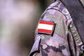 H Ισπανία αποκλείει την επιστροφή στην υποχρεωτική στρατιωτική θητεία