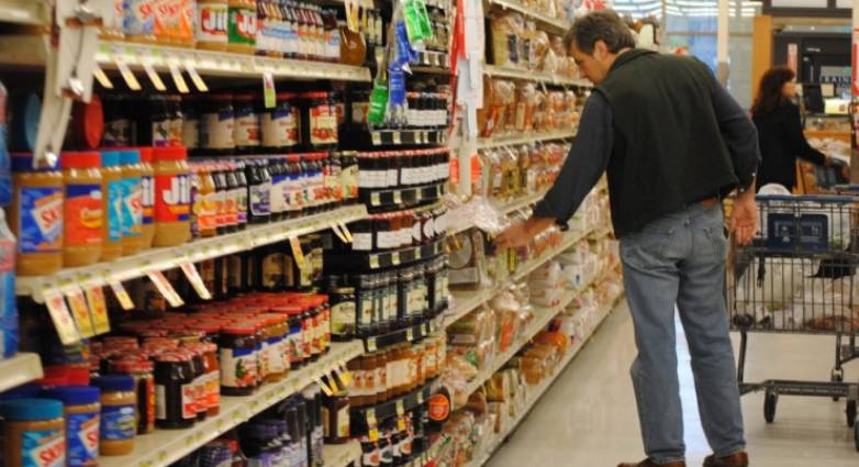 Aπό σήμερα σε ισχύ οι νέες μειωμένες τιμές στα σούπερ μάρκετ – Δείτε σε ποια προϊόντα